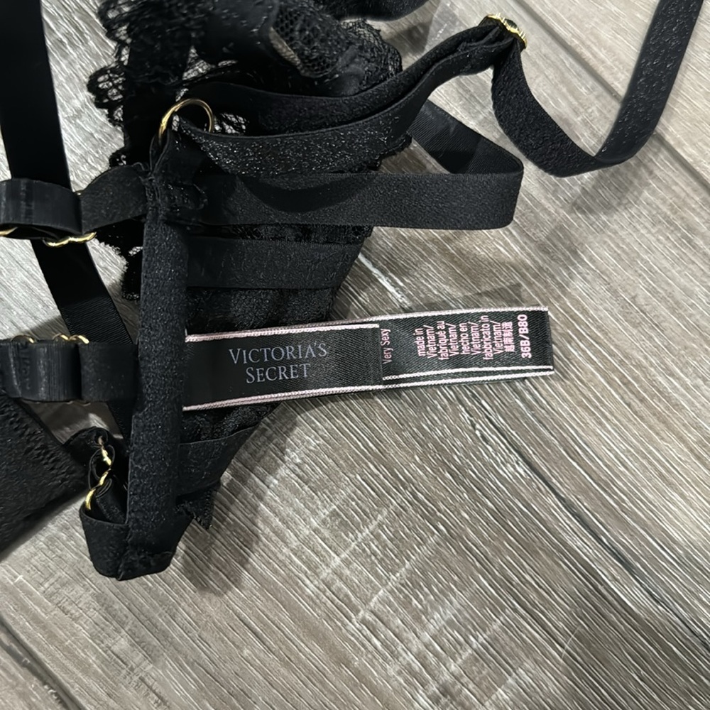 NWOT! Victoria‎ Secret Black Lace Bra - Picture 6 of 7